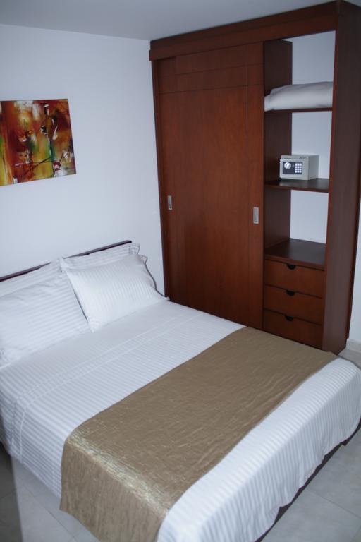 Hotel Dorado Gold بوغوتا الغرفة الصورة